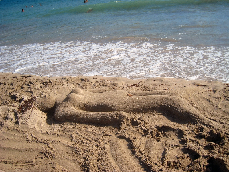 Mermaid sandcastle, Corsica France 1.jpg
